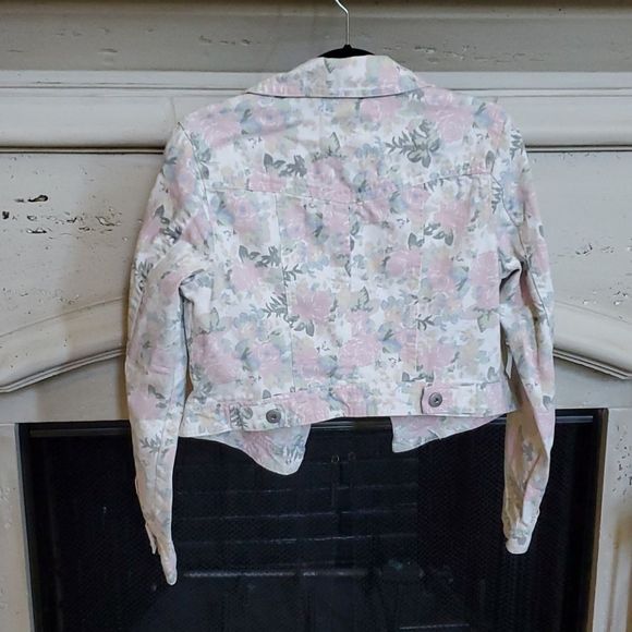 SOLD!! MOSSIMO Floral Denim Jacket - Size Large - Picture 2 of 6